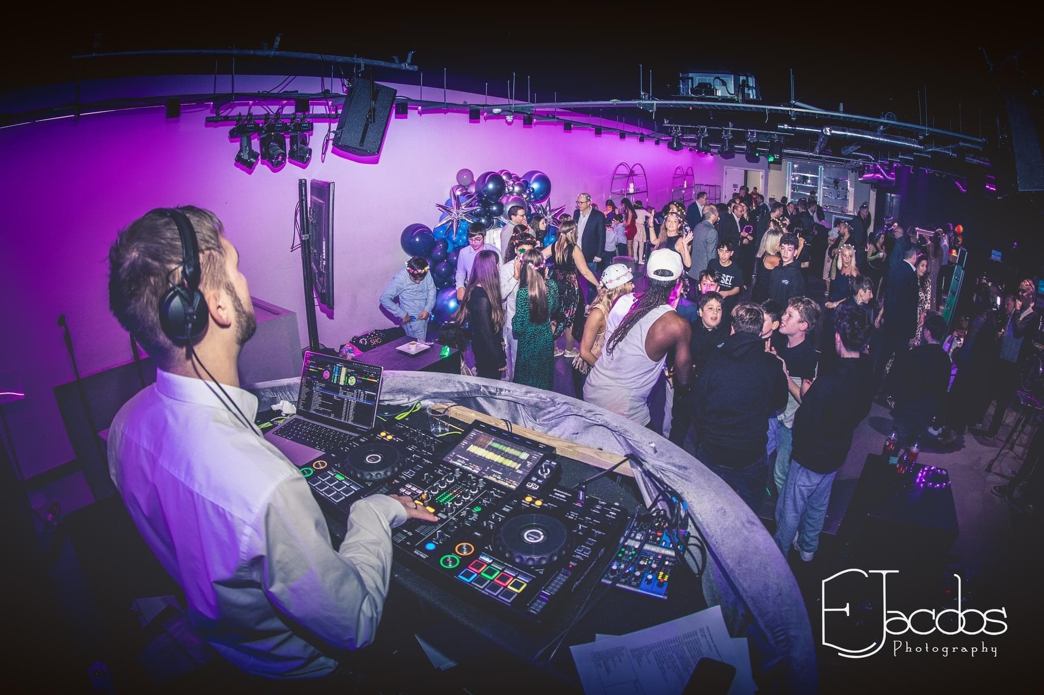 Luxury event DJ - sophisticated party setup